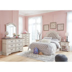 Commode blanche ébréchée – Meuble de rangement de chambre à finition vieillie