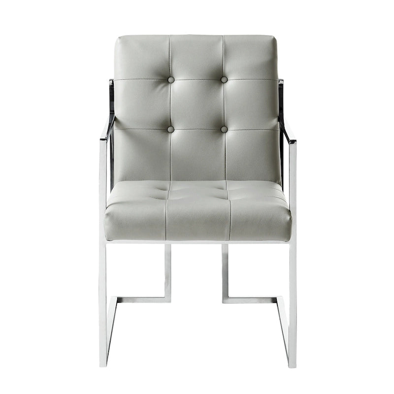 HomeRoots Lot de deux chaises de salle à manger avec accoudoirs, en similicuir touffeté gris clair et argent métallisé