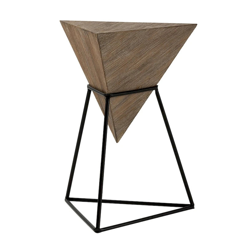Table d'appoint géométrique triangulaire avec plateau en bois et base en métal