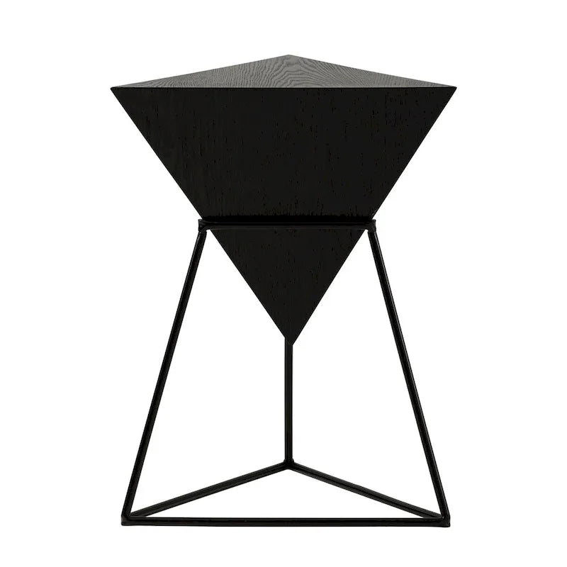 Table d'appoint géométrique triangulaire avec plateau en bois et base en métal